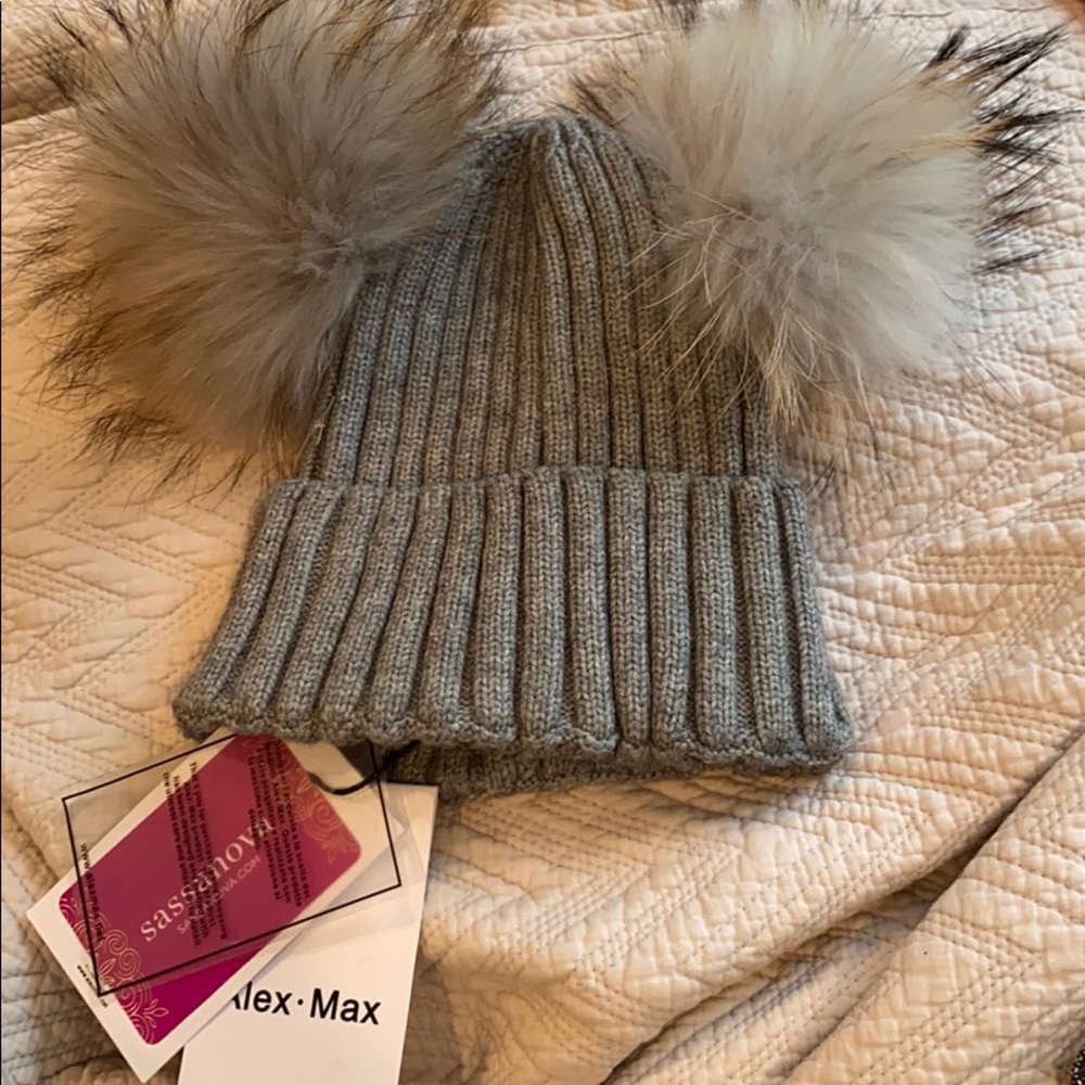 Alex + Max authentic mink fur hat